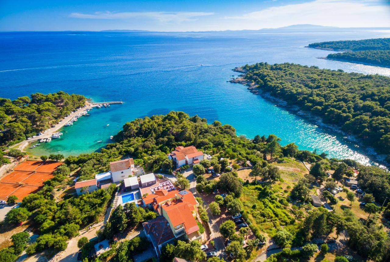 Premium Appartments Suha Punta Kampor Buitenkant foto
