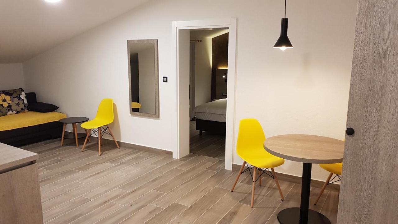 Premium Appartments Suha Punta Kampor Buitenkant foto