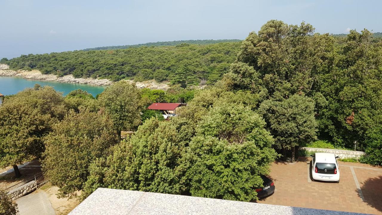 Premium Appartments Suha Punta Kampor Buitenkant foto